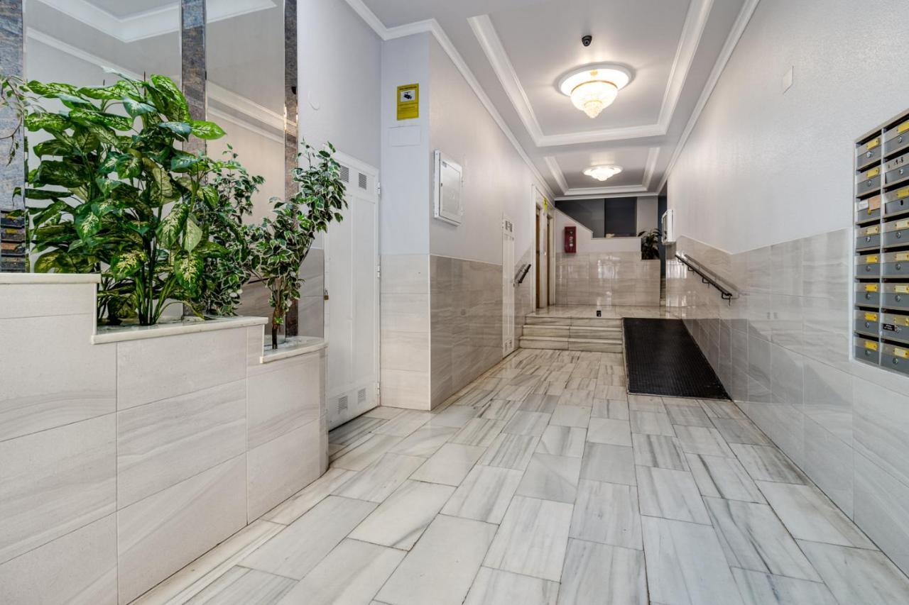 Caballero Apartment Torrevieja Eksteriør bilde